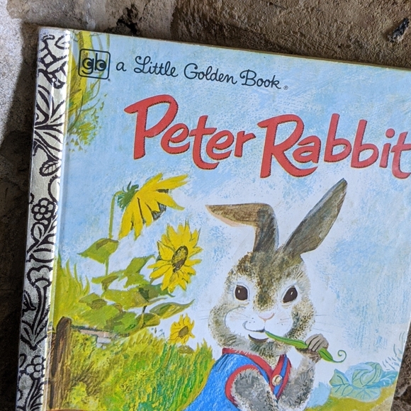 A LITTLE GOLDEN BOOK I Vintage Peter Rabbit Book - Picture 2 of 14